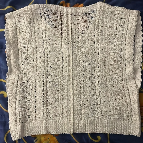 White mesh top 
One size - Picture 3 of 3